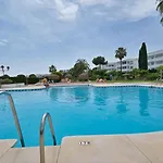 New Refurbished Gem Sea Views Pools Pool Bar *