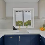 New Refurbished Gem Sea Views Pools Pool Bar *