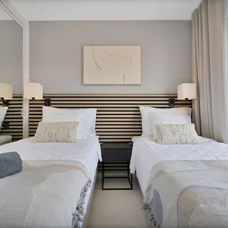 New Refurbished Gem Sea Views Pools Pool Bar Apartament Sitio de Calahonda